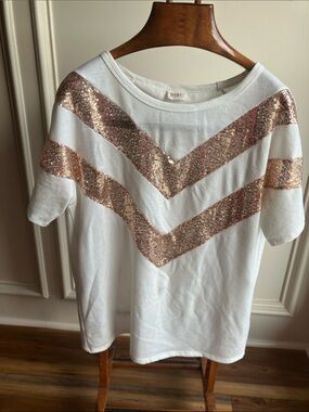 BiBi White Short-Sleeve Tee with Rose-Gold Sequin Chevron Stripes